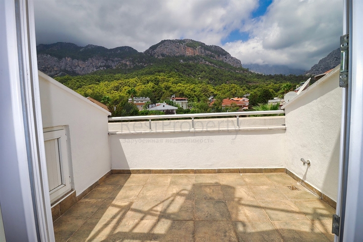 شقة دوبلكس 3 + 2 في كيمير-منطقة أنطاليا 