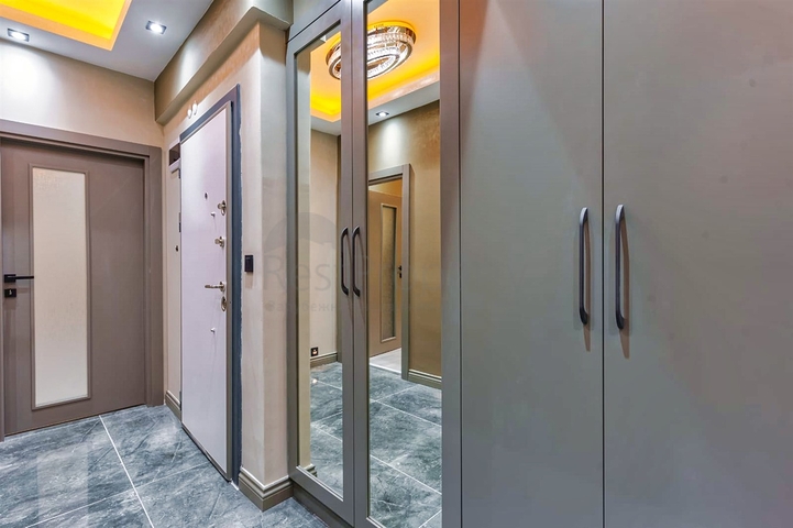 شقة 3 + 1 في حي سيتيلر أنطاليا 