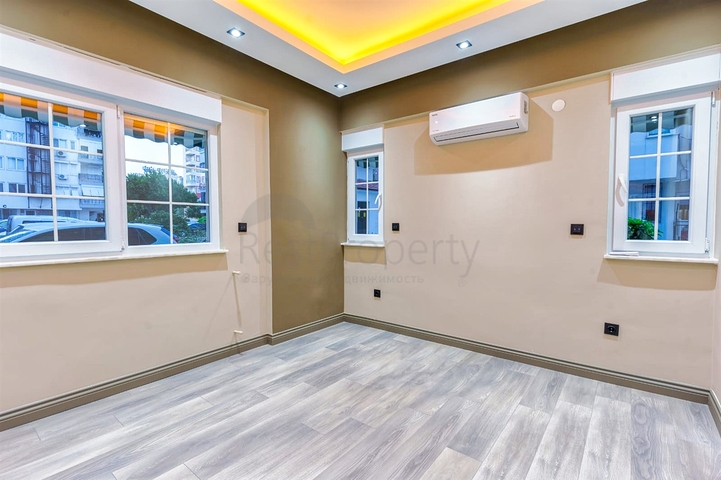 شقة 3 + 1 في حي سيتيلر أنطاليا 