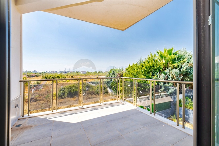 فيلا 5+1 في دوشيمالتي-منطقة أنطاليا 