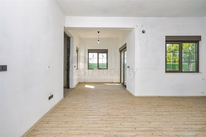 فيلا 5+1 في دوشيمالتي-منطقة أنطاليا 