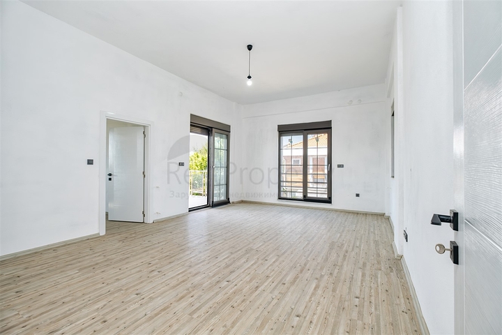 فيلا 5+1 في دوشيمالتي-منطقة أنطاليا 