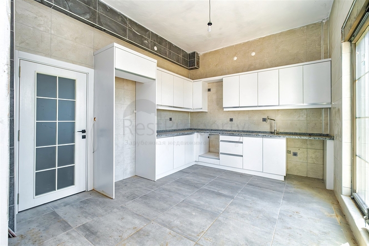 فيلا 5+1 في دوشيمالتي-منطقة أنطاليا 