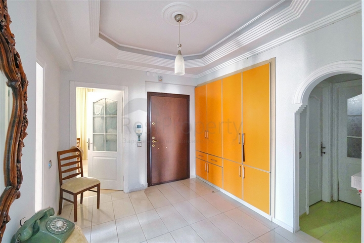 شقة 3+1 في منطقة كاجلايان-أنطاليا 