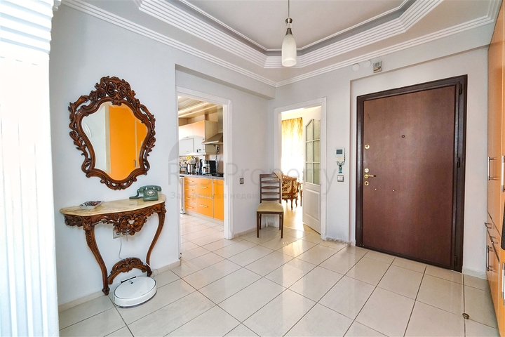 شقة 3+1 في منطقة كاجلايان-أنطاليا 