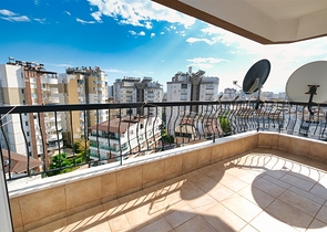 شقة 3+1 في منطقة كاجلايان-أنطاليا 