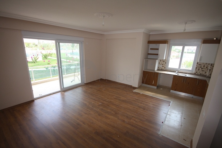 شقق في مجمع جديد كامل التشطيب 2 + 1 في بيليك