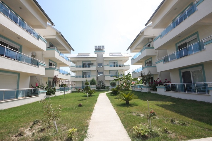 شقق في مجمع جديد كامل التشطيب 2 + 1 في بيليك