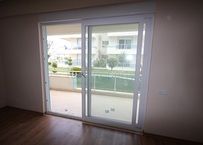 شقق في مجمع جديد كامل التشطيب 2 + 1 في بيليك