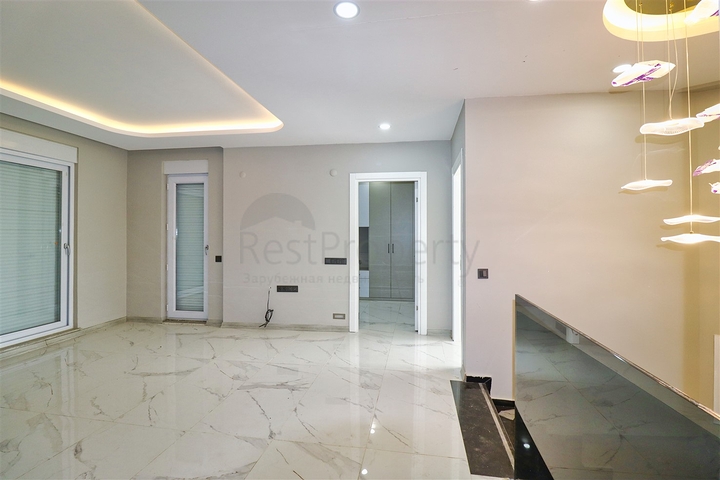 فيلا 5+1 في دوشيمالتي-منطقة أنطاليا 