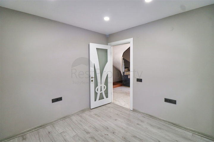 فيلا 5+1 في دوشيمالتي-منطقة أنطاليا 