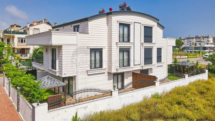 فيلا 5+1 في جوزيلوبا - حي أنطاليا 