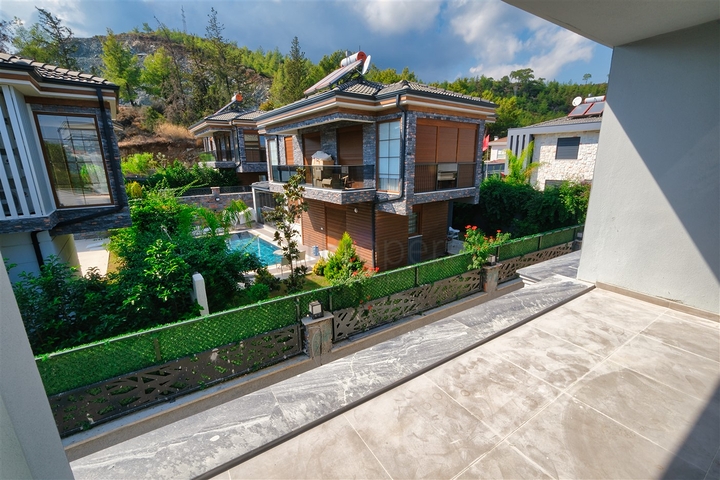 فيلا 3+1 في كيمير-منطقة أنطاليا 