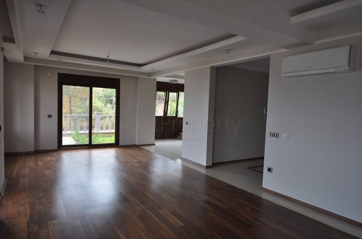 فيلات الرفاهية في مدينة ألانيا بالقرب من القلعة 