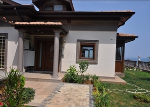 فيلات الرفاهية في مدينة ألانيا بالقرب من القلعة 