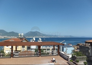 فيلات الرفاهية في مدينة ألانيا بالقرب من القلعة 