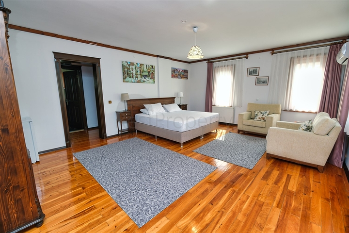 فيلا 6+1 في كيمير-منطقة أنطاليا 