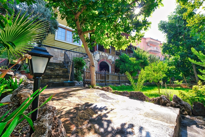 فيلا 6+1 في كيمير-منطقة أنطاليا 