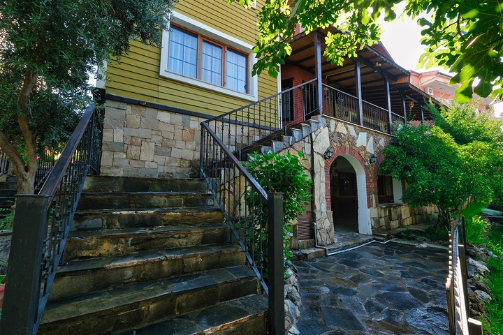 فيلا 6+1 في كيمير-منطقة أنطاليا 