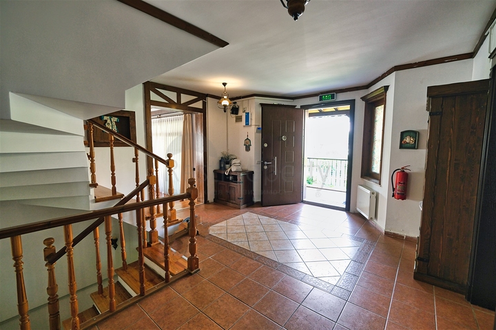 فيلا 6+1 في كيمير-منطقة أنطاليا 