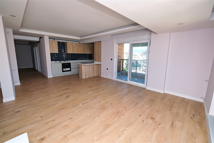 شقق دوبلكس 2+1 و 4+1 و 5+1 في حي سنان - أنطاليا 