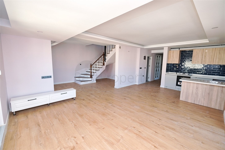 شقق دوبلكس 2+1 و 4+1 و 5+1 في حي سنان - أنطاليا 