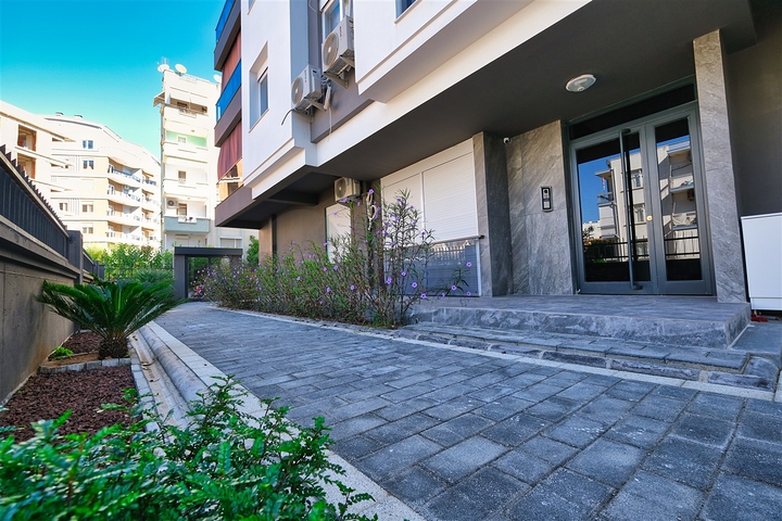 شقق دوبلكس 2+1 و 4+1 و 5+1 في حي سنان - أنطاليا 