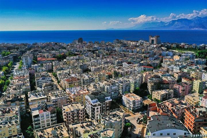 شقق دوبلكس 2+1 و 4+1 و 5+1 في حي سنان - أنطاليا 