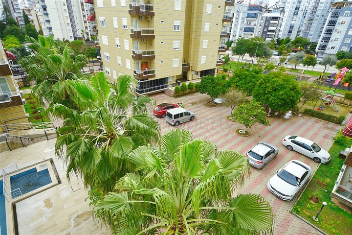 شقة 4 + 1 في حي سيتيلر أنطاليا 