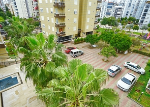 شقة 4 + 1 في حي سيتيلر أنطاليا 