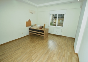 شقة 4 + 1 في حي سيتيلر أنطاليا 