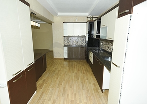 شقة 4 + 1 في حي سيتيلر أنطاليا 