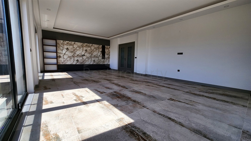 فيلا 4+1 في دوشيمالتي-منطقة أنطاليا 