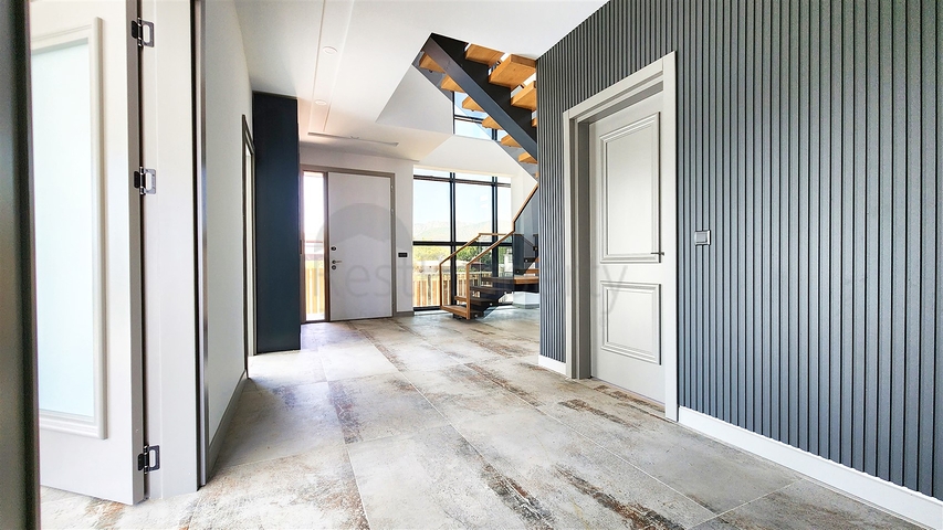 فيلا 4+1 في دوشيمالتي-منطقة أنطاليا 