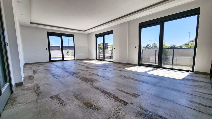 فيلا 4+1 في دوشيمالتي-منطقة أنطاليا 