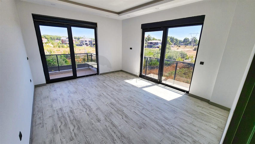 فيلا 4+1 في دوشيمالتي-منطقة أنطاليا 