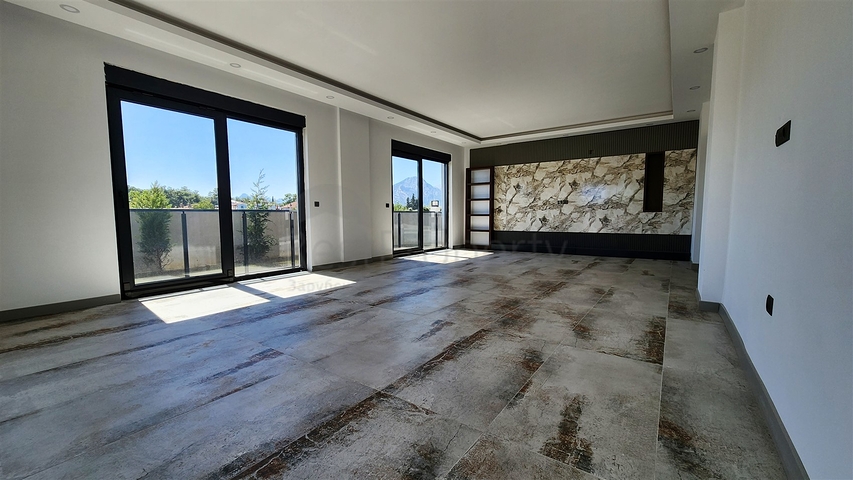 فيلا 4+1 في دوشيمالتي-منطقة أنطاليا 