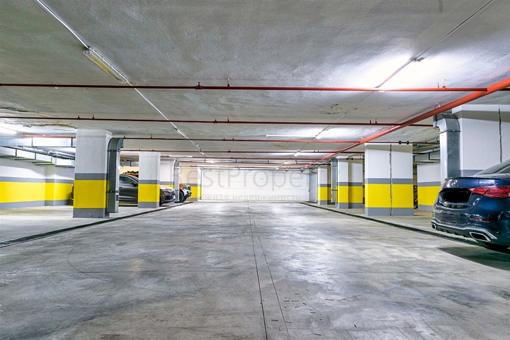 شقة دوبلكس 4 + 1 في حي زيومريوت - أنطاليا 