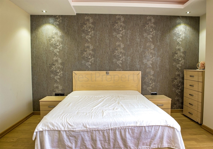 شقة دوبلكس 4 + 1 في حي زيومريوت - أنطاليا 