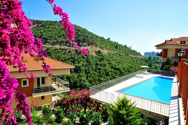 شقق و بنتهاوس بإطلالات بانورامية ساحرة على البحر في منطقة كارجي جاك من ألانيا