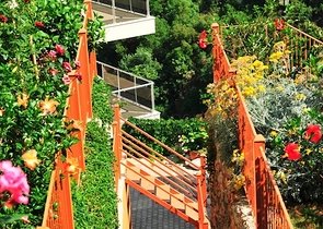 شقق و بنتهاوس بإطلالات بانورامية ساحرة على البحر في منطقة كارجي جاك من ألانيا