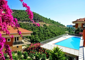 شقق و بنتهاوس بإطلالات بانورامية ساحرة على البحر في منطقة كارجي جاك من ألانيا