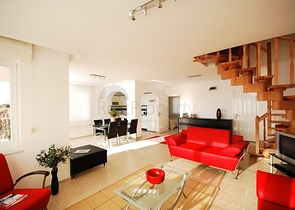 شقق و بنتهاوس بإطلالات بانورامية ساحرة على البحر في منطقة كارجي جاك من ألانيا