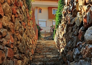 شقق و بنتهاوس بإطلالات بانورامية ساحرة على البحر في منطقة كارجي جاك من ألانيا