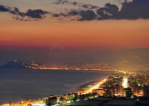 شقق و بنتهاوس بإطلالات بانورامية ساحرة على البحر في منطقة كارجي جاك من ألانيا