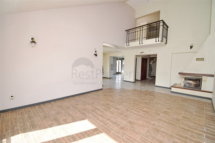 شقة 4+1 في حي أولوش-أنطاليا 