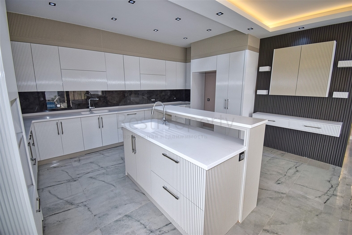 فيلا 5+1 في دوشيمالتي-منطقة أنطاليا 