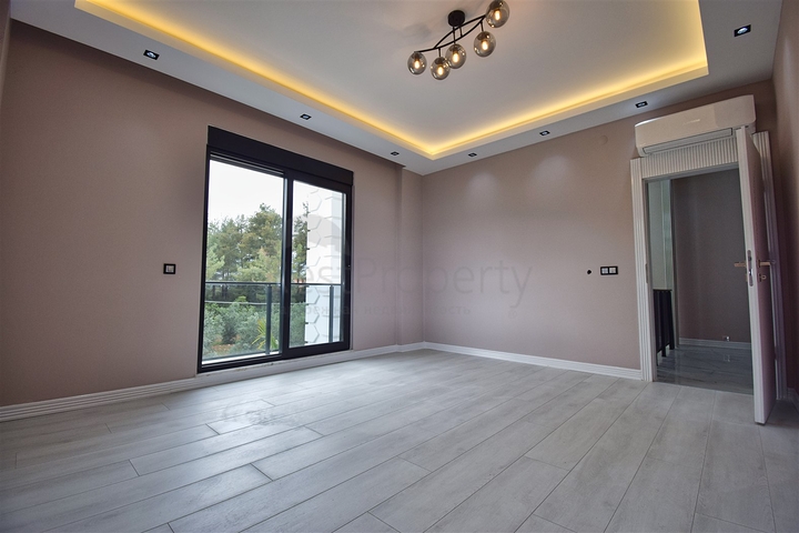 فيلا 5+1 في دوشيمالتي-منطقة أنطاليا 