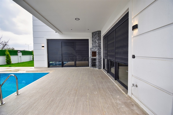 فيلا 5+1 في دوشيمالتي-منطقة أنطاليا 