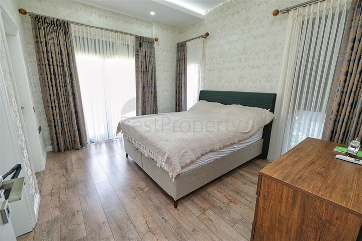 فيلا 5+1 في مولايوسوف - حي أنطاليا 